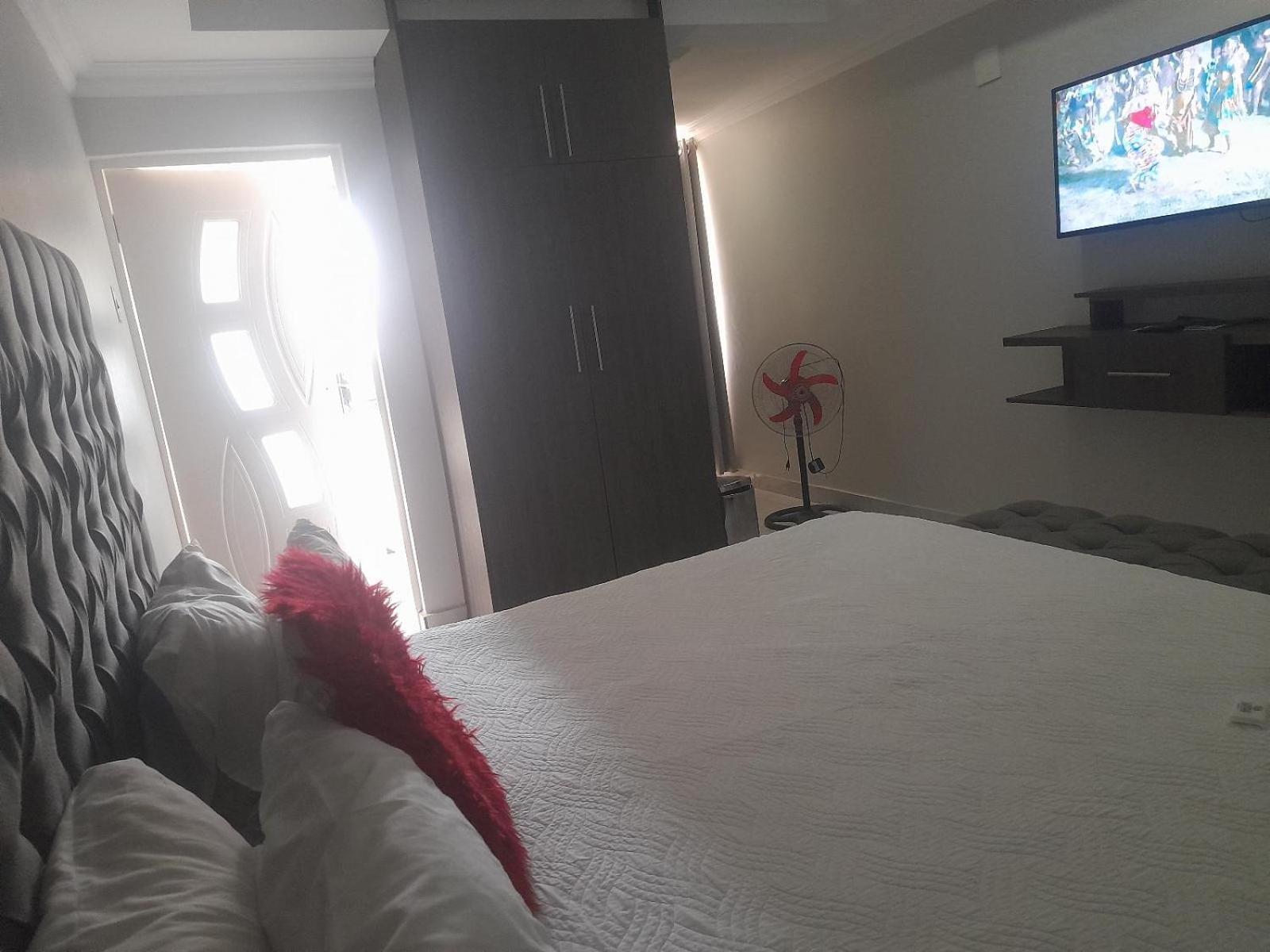 Lifestyle Lodge Hotel Фереенігінг Номер фото