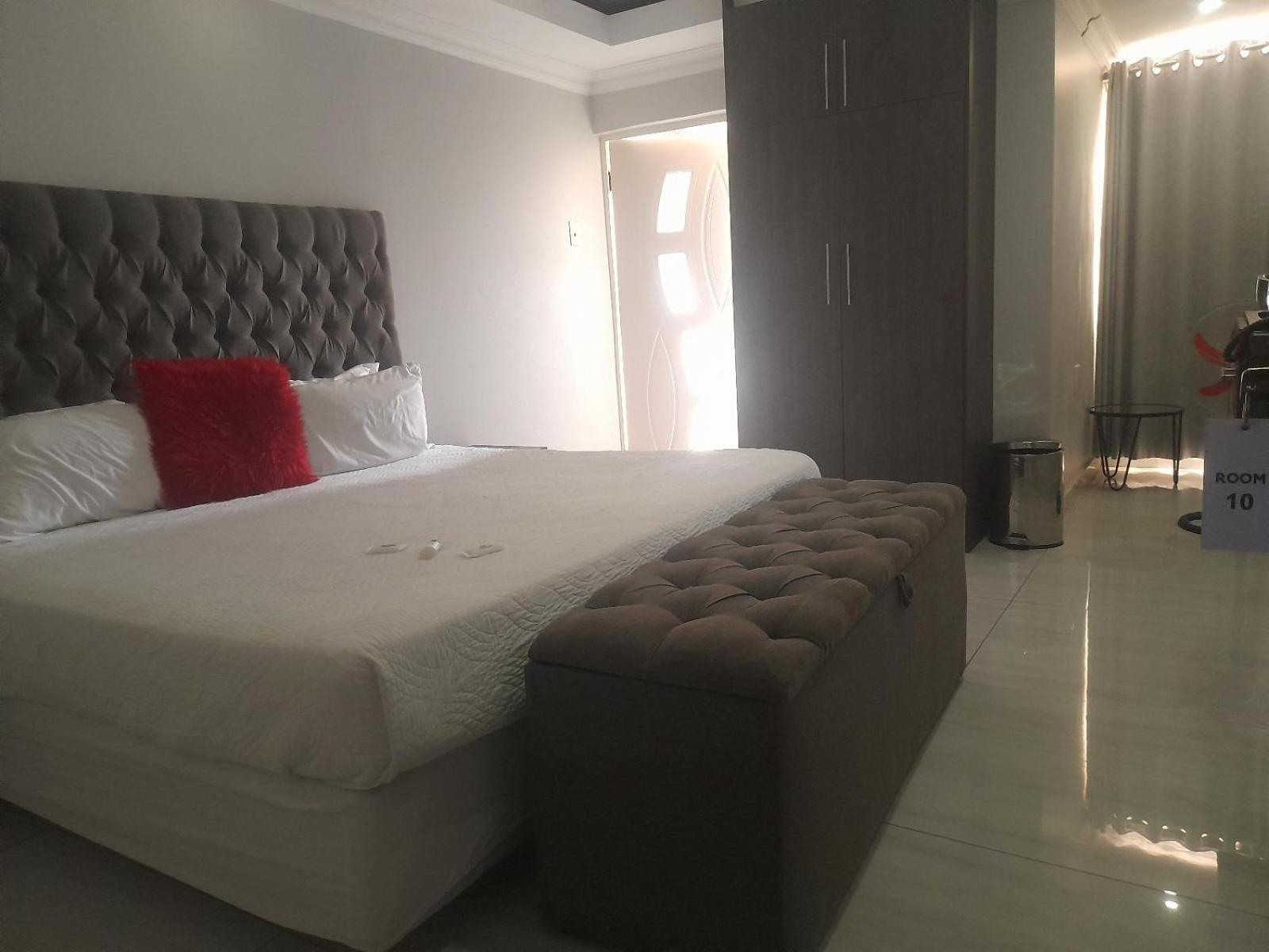 Lifestyle Lodge Hotel Фереенігінг Номер фото